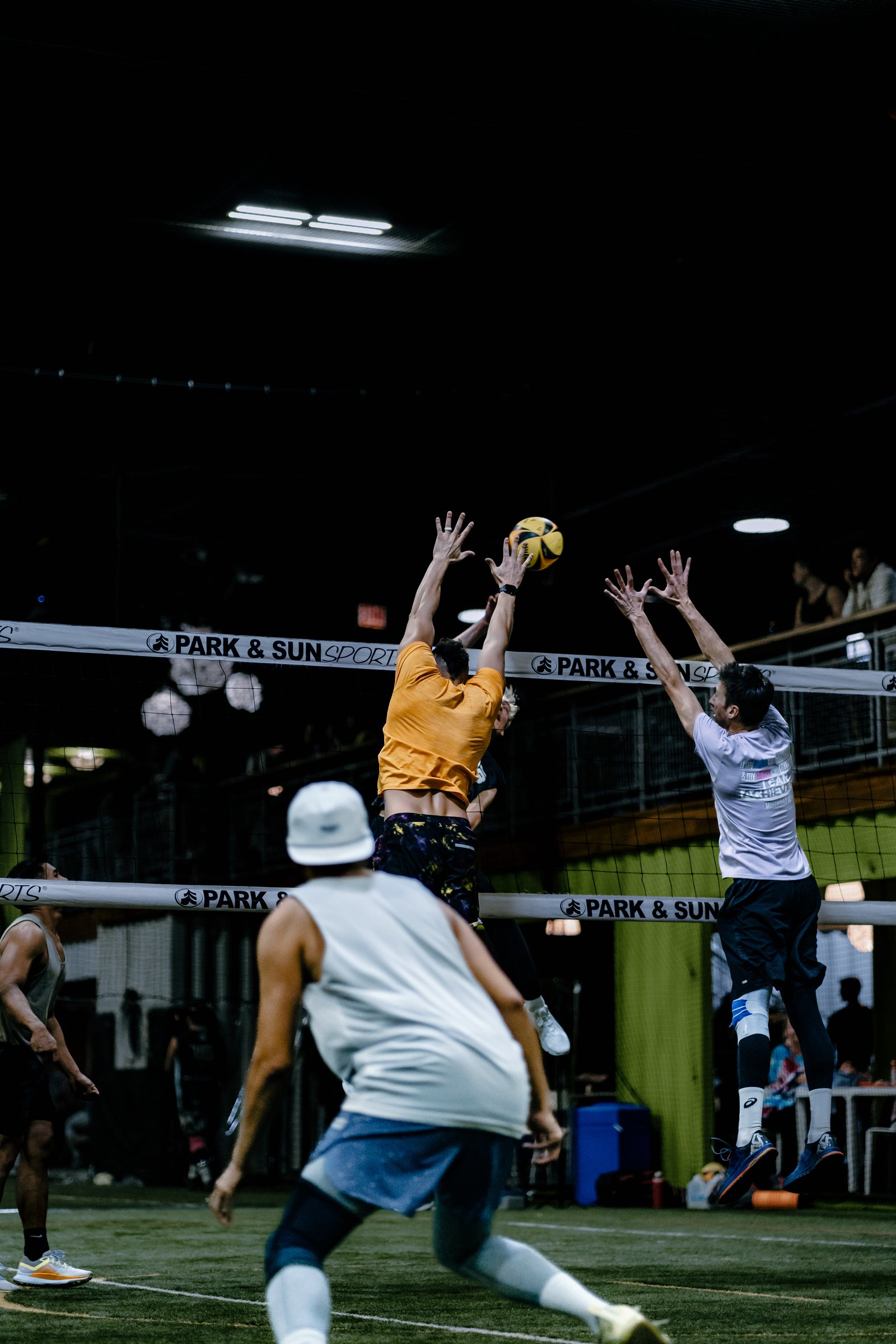 Players Sports Winter Turf Luau
