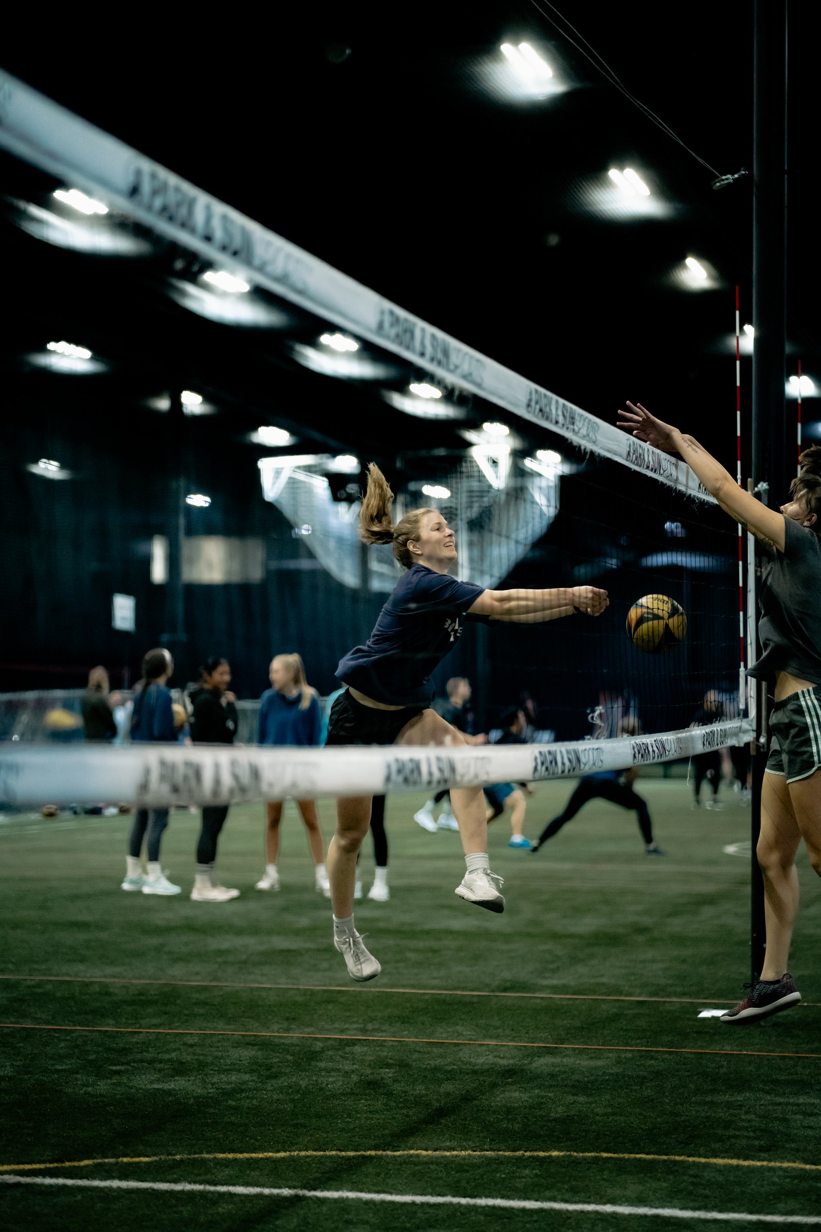 Players Sports Winter Grass Luau