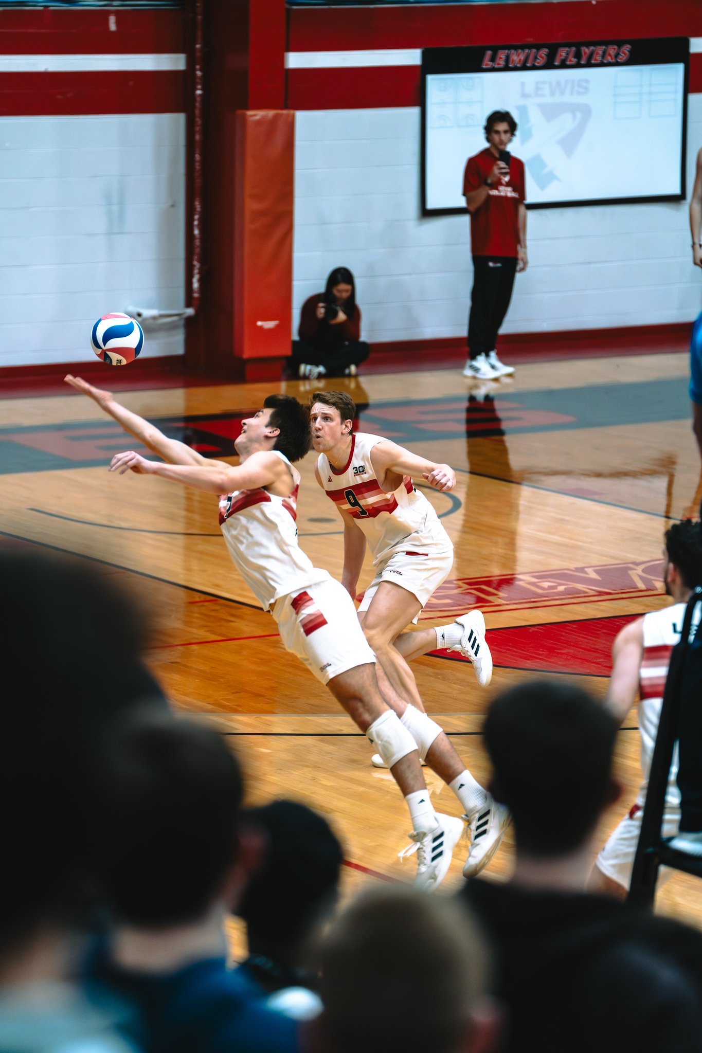 Lewis Flyers vs CSUN