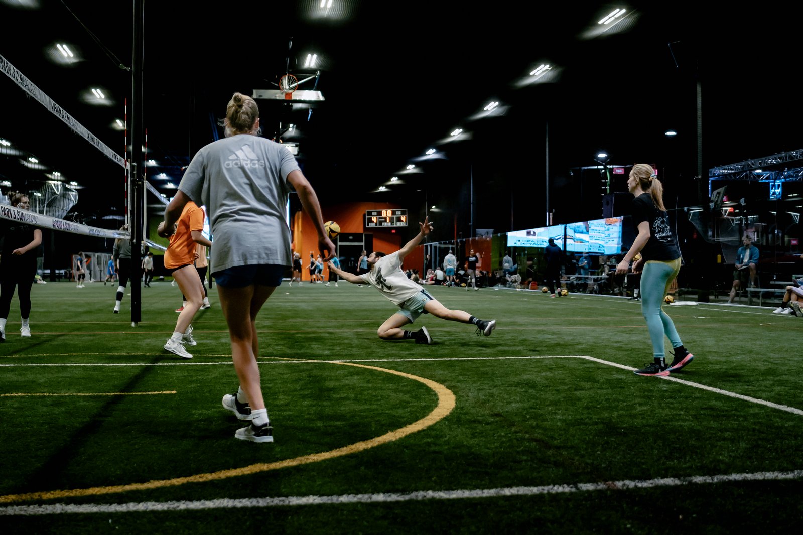 Players Sports Spring Turf Luau