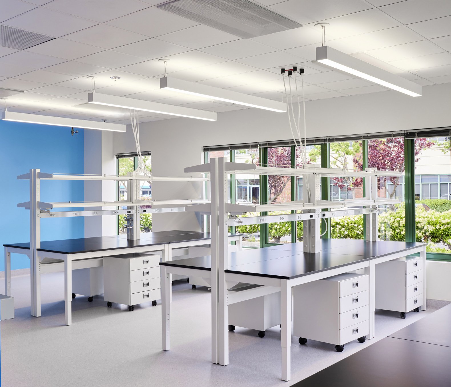 AT Villa Forte Adaptable Laboratory Furniture Systems - Image 9