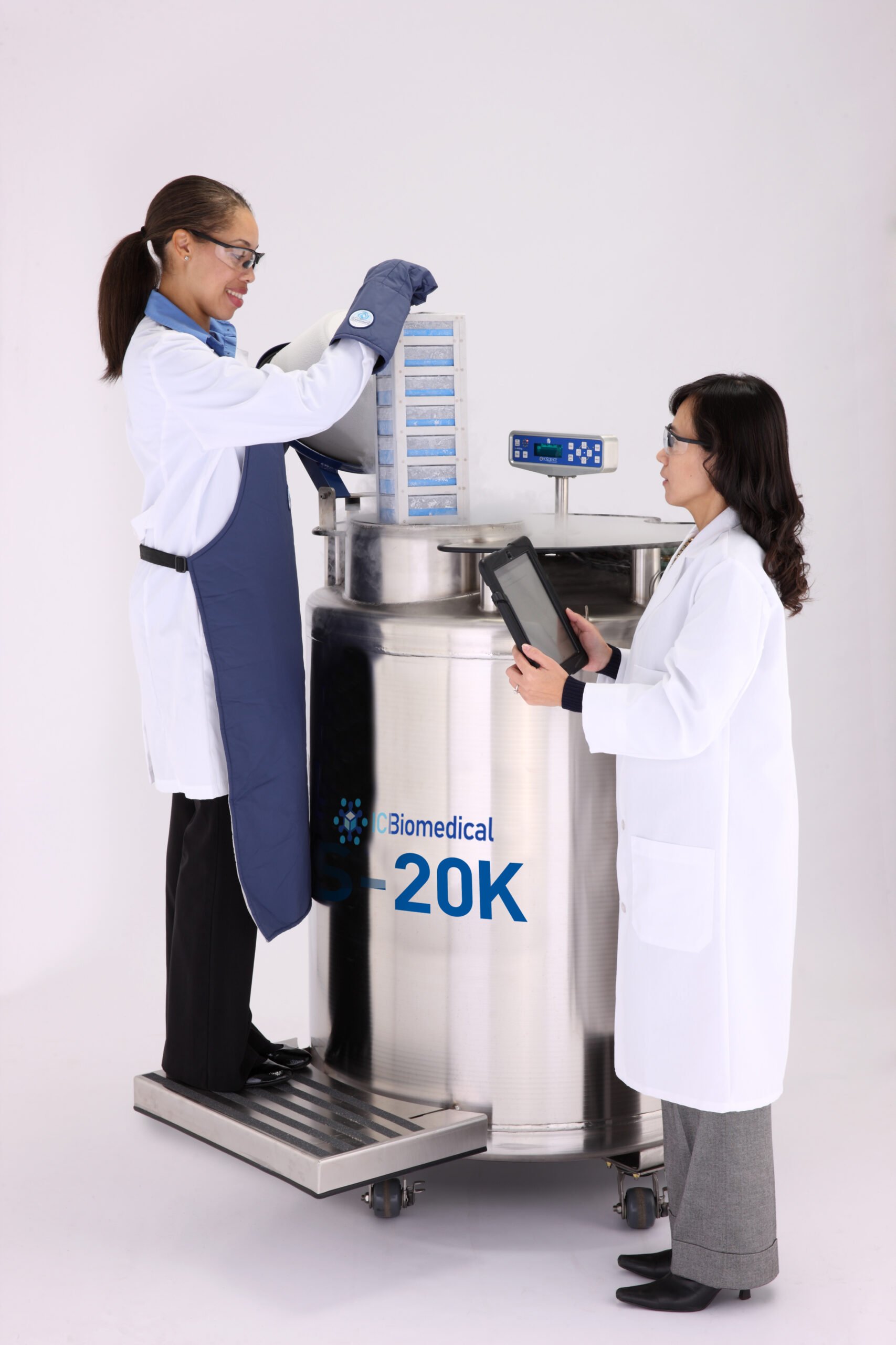 IC Biomedical LABS 20K LN2 Freezer System with Gas Bypass (Capacity: 19,500 x 2.0 ml vials) - Image 2
