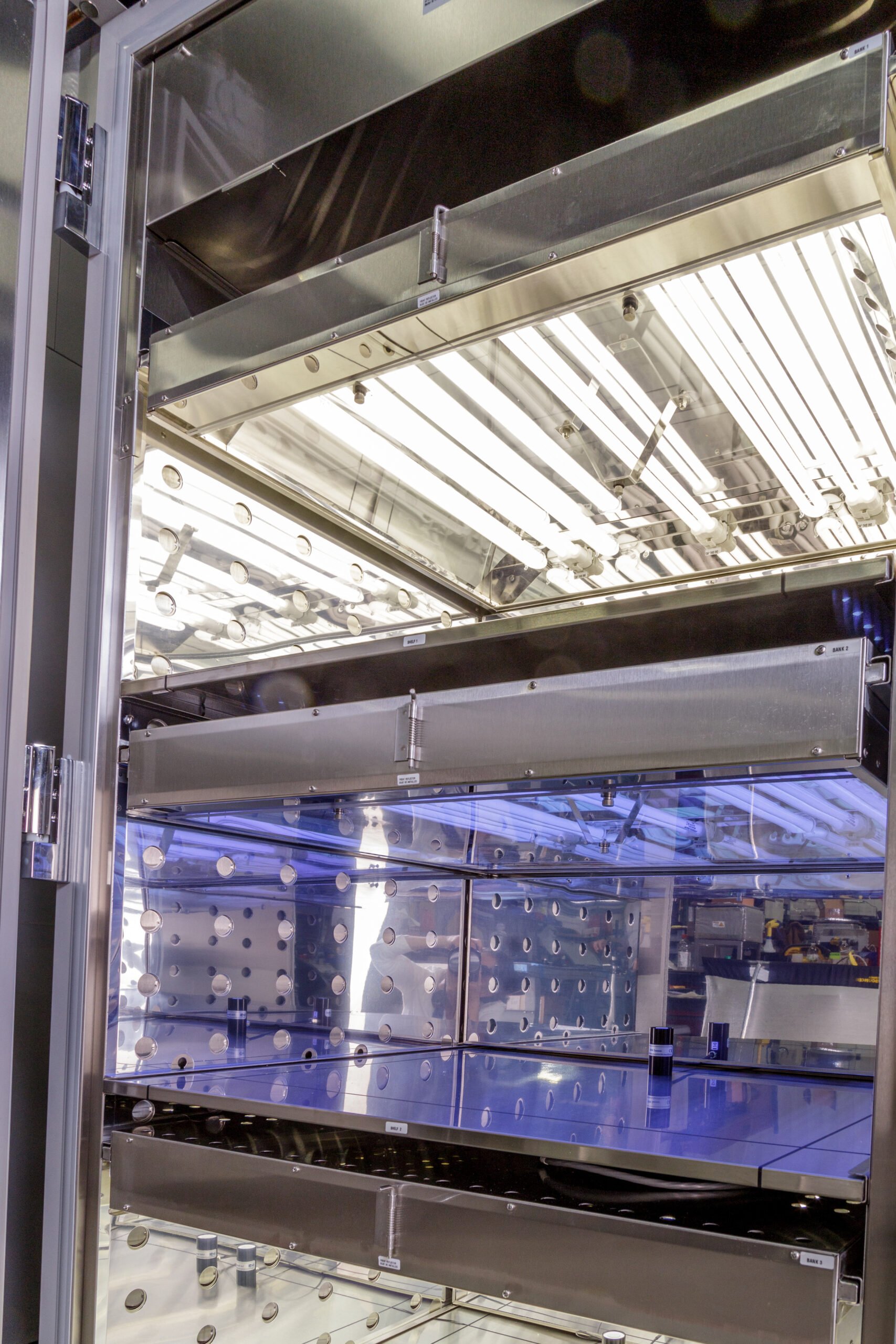Environmental Specialties Photostability Chambers - Image 4