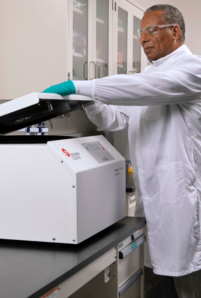 Beckman Coulter Allegra V-15R Benchtop Centrifuge with user