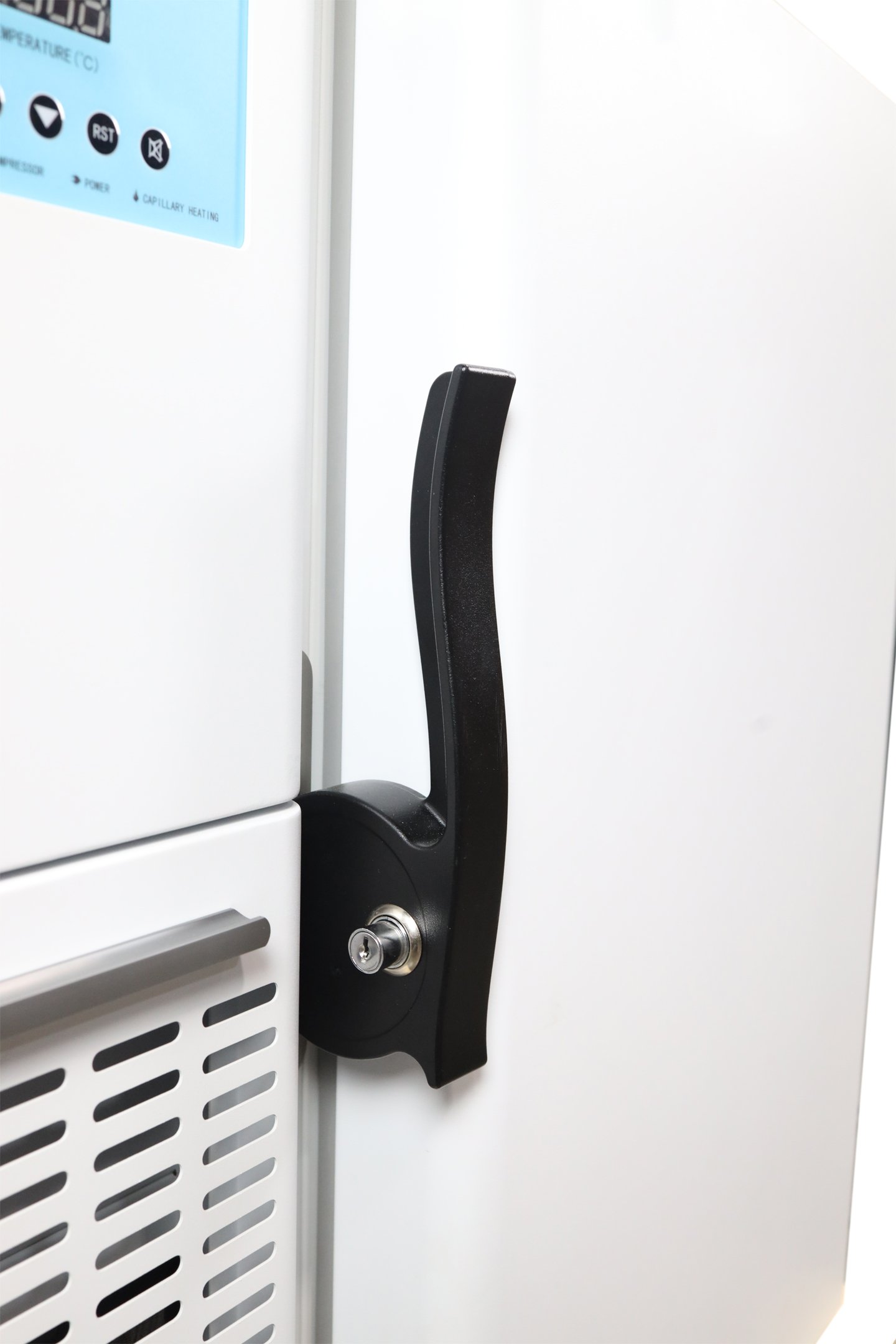 3.39 Cu. Ft. Ultra-Low Temperature Chest Freezer (-86°C) 3.39 Cu. Ft. Ultra-Low Temperature Chest Freezer (-86°C)