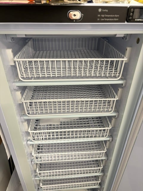 LabRepCo Futura Silver Series 10.5 Cu. Ft. Compact Laboratory Freezer - Image 4