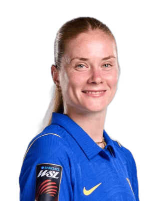 headshot of Sjoeke Nüsken