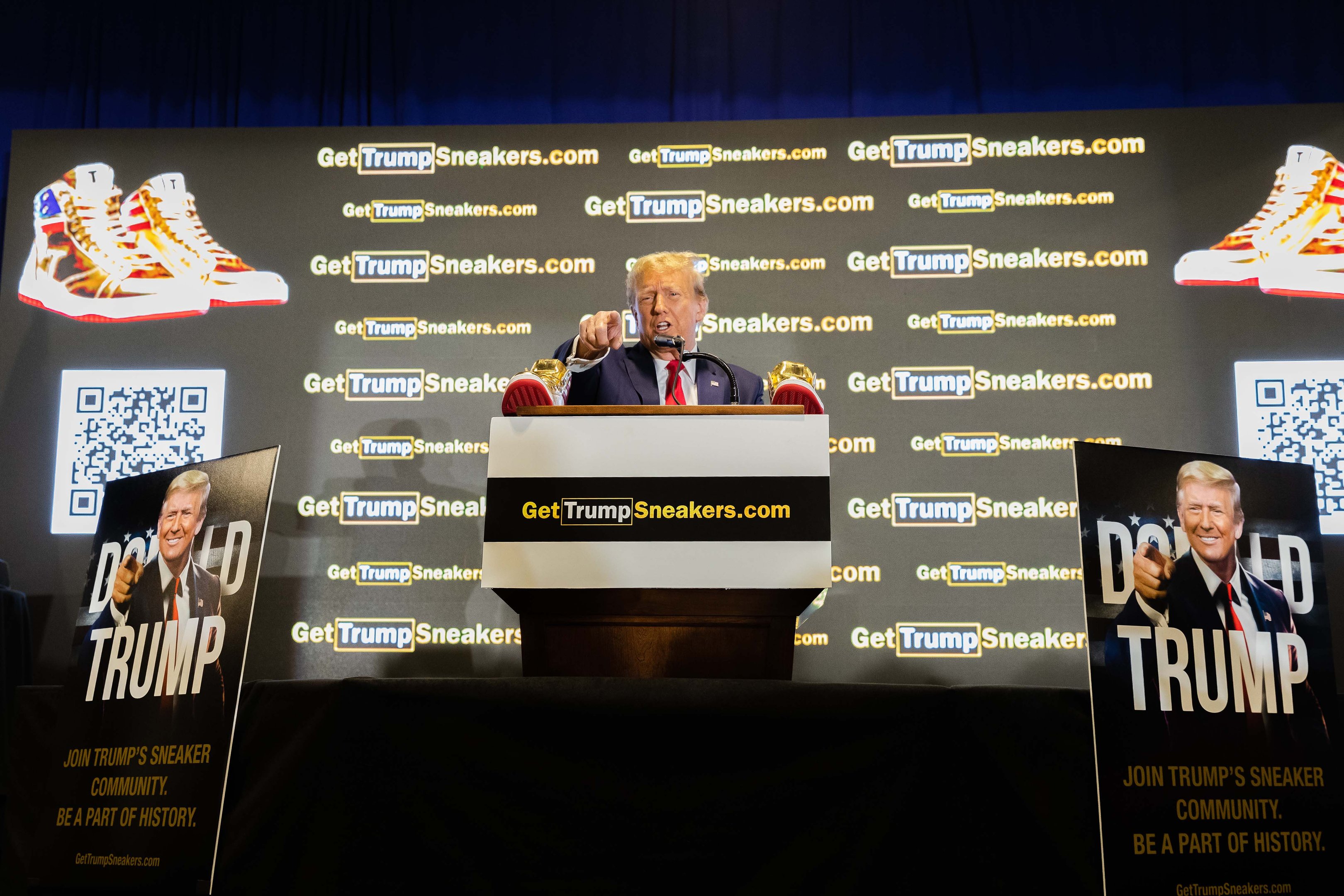 Trump Sneaker Con 2024 – photo 11