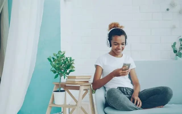 Revealing The Top Ten Cell Phone Manners To Implement In Your Life Style