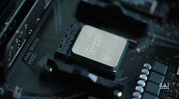 توقعات سهم AMD: آراء الخبراء لـ 2025