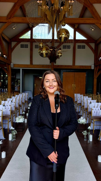 Rosie - Wedding Singer performing live