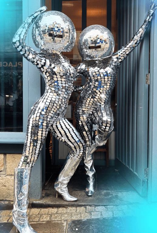 Mirror Performers photo 2