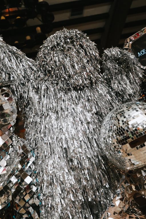 Mirror Performers photo 3