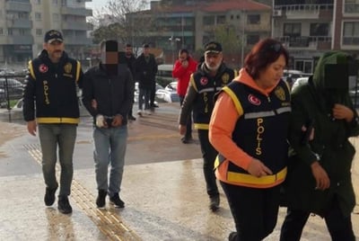 Hırsızların cesareti şaşırttı! Hem eve yerleştiler hem de eşyaları sattılar!