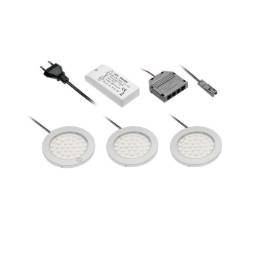 Selecție de becuri LED cu diferite temperaturi de culoare disponibile în magazin