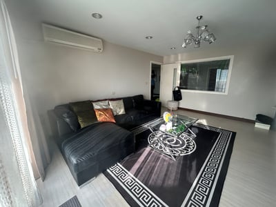 Property image 1 of 6