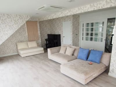 Property image 1 of 5