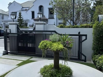 Property image 1 of 5