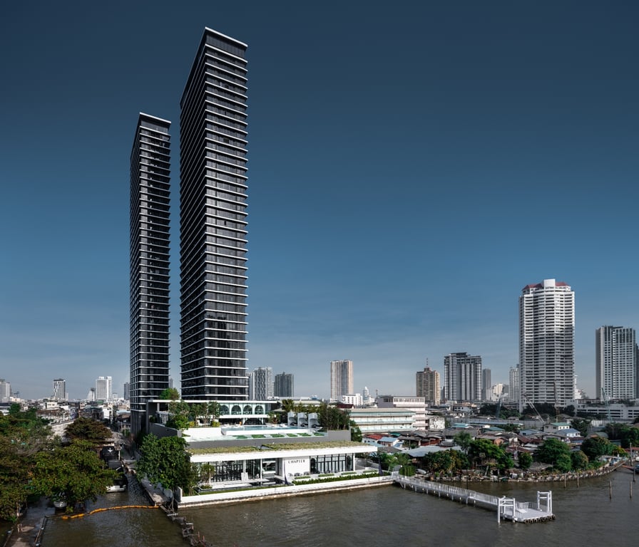 Chapter Charoennakhon Riverside