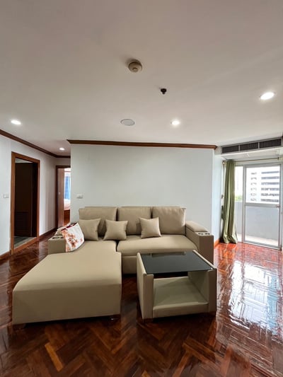 Property image 1 of 7