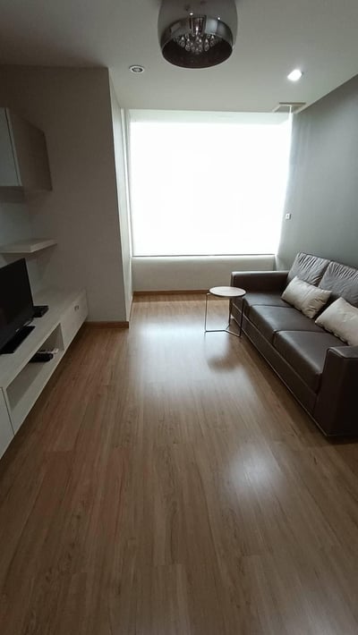 Property image 1 of 9