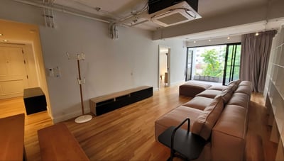 Property image 1 of 2