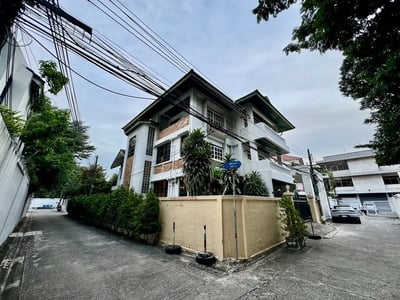 Property image 1 of 16