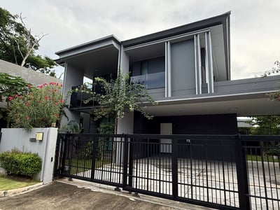 Property image 1 of 12