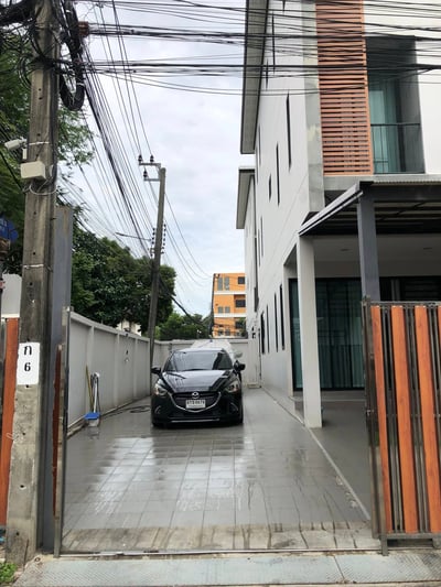 Property image 1 of 14