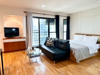 Property image 1 of 8