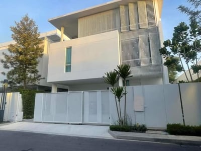 Property image 1 of 5