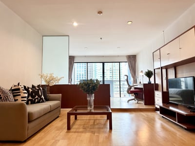 Property image 1 of 9