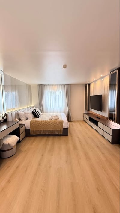 Property image 1 of 5