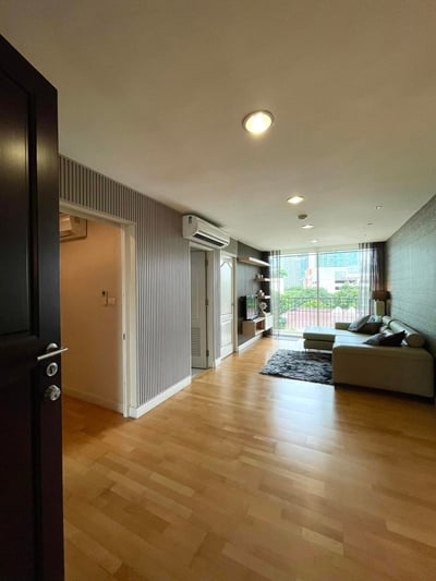 Property image 1 of 12