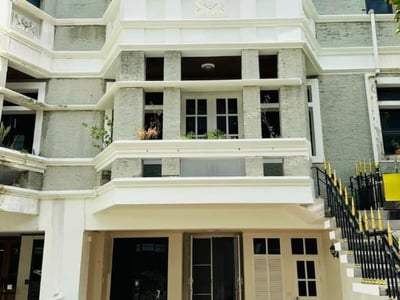 Property image 1 of 5