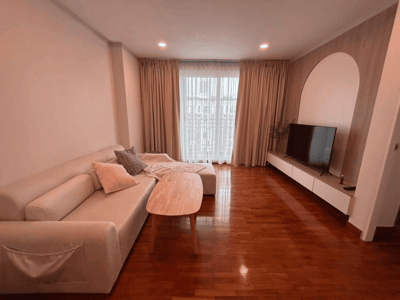 Property image 1 of 6