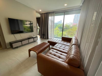 Property image 1 of 12