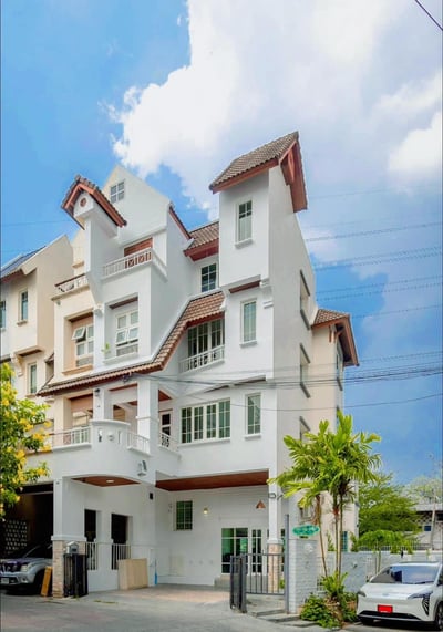 Property image 1 of 27