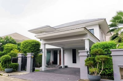 Property image 1 of 17