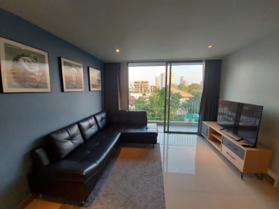 Property image 1 of 18