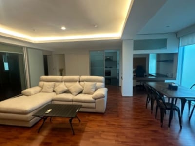 Property image 1 of 5