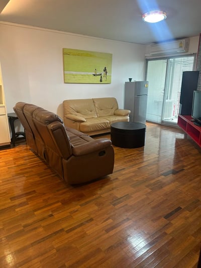 Property image 1 of 7
