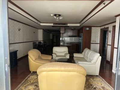 Property image 1 of 5