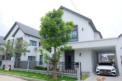 Property image 1 of 12
