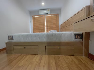 Property image 1 of 5