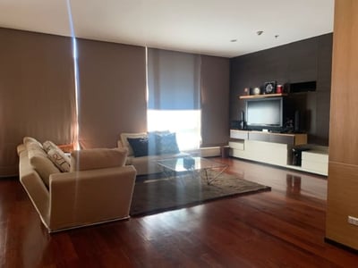 Property image 1 of 5