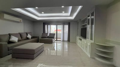 Property image 1 of 7