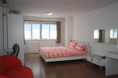 Property image 1 of 5
