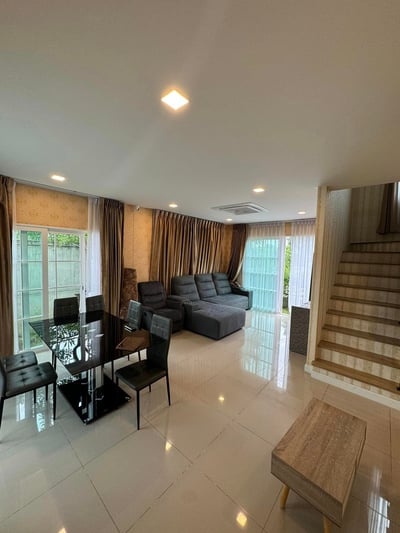 Property image 1 of 13