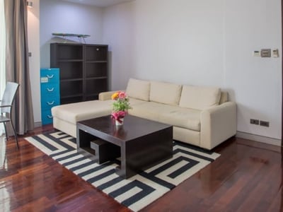 Property image 1 of 5